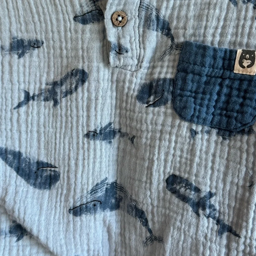Rabbit + Bear Organic Waffle Cotton Novelty Blue Whale Print Baby Shirt Sz 24m - Picture 4 of 9